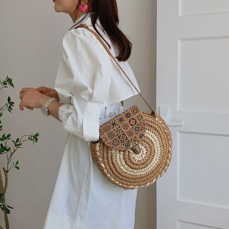Shoulder Straw-weaved Crossbody Ethnic Style