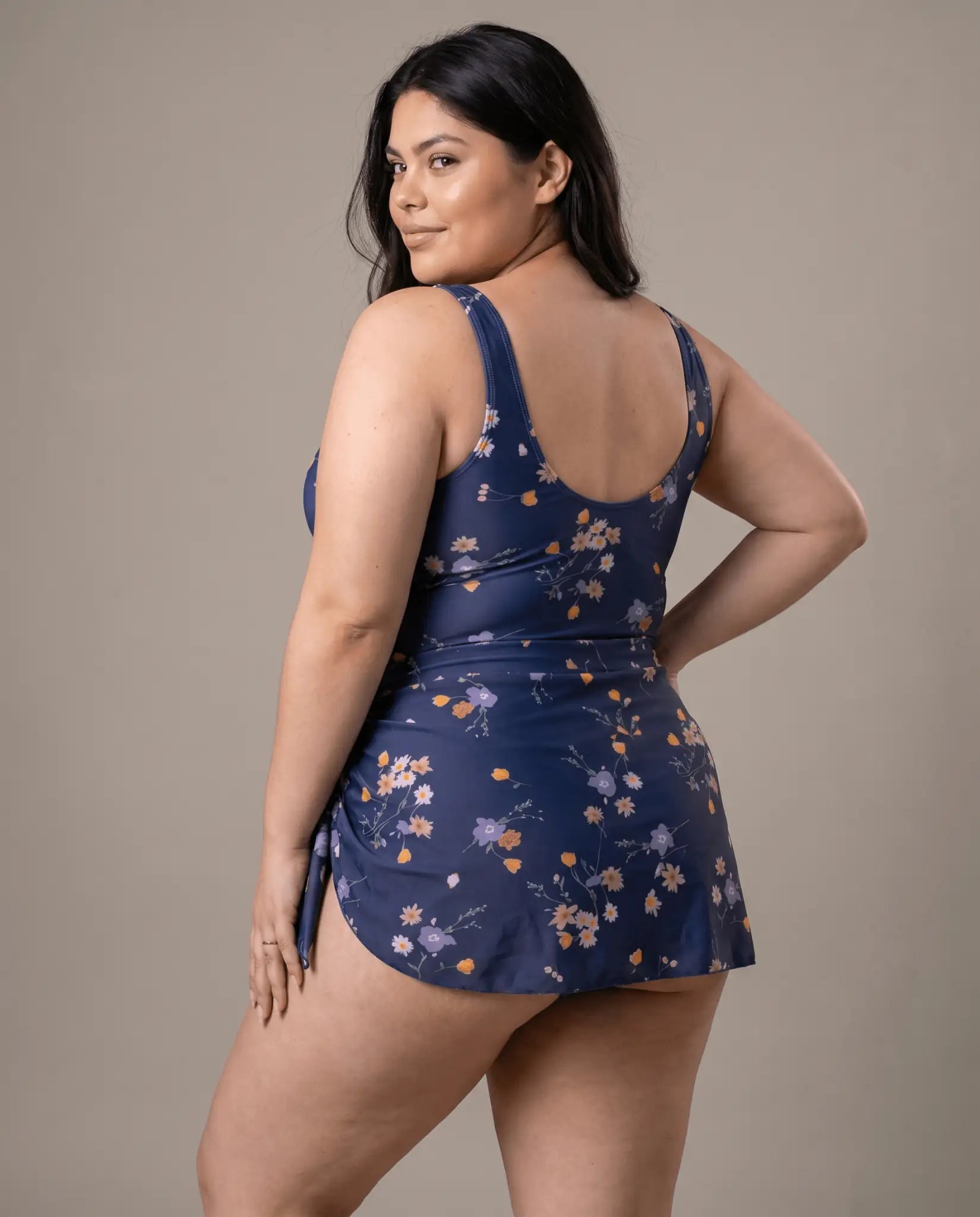 The Swimsuit - Hexalty