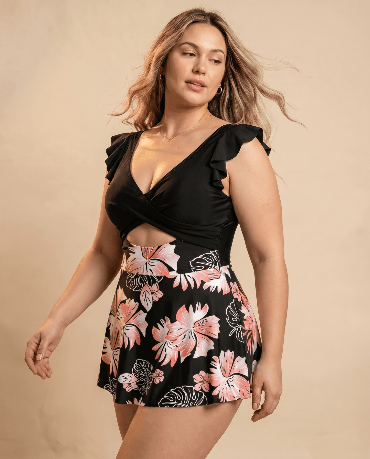 Women's Casual Flounced One-piece Swimsuit - Hexalty