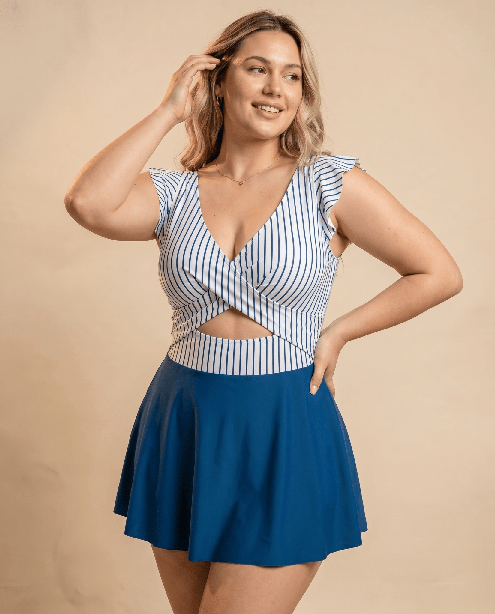 Women's Casual Flounced One-piece Swimsuit - Hexalty
